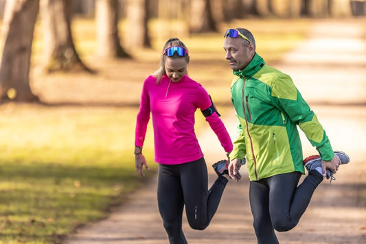 runners warming up before jogging